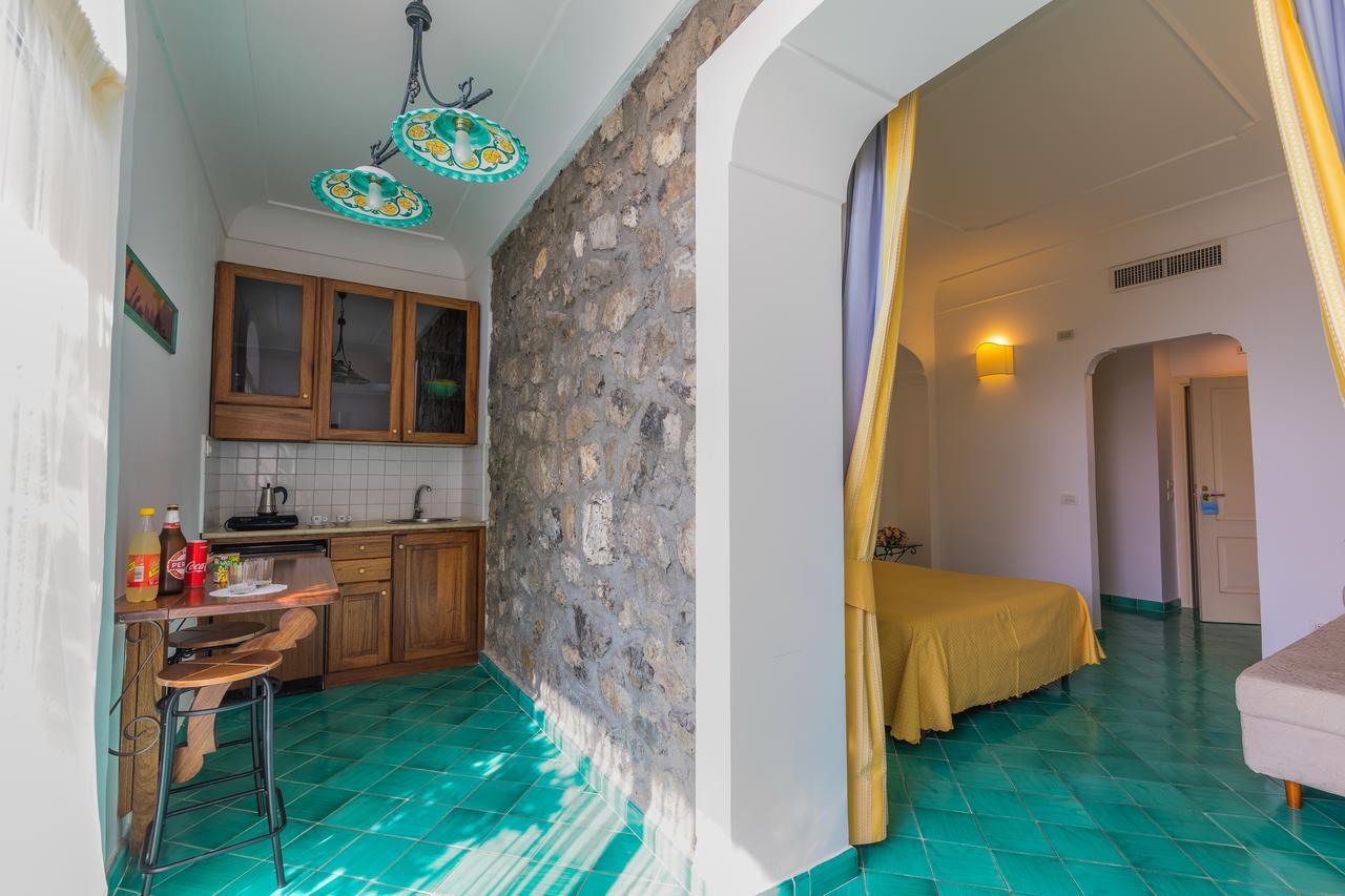 Bacio Del Sole B&B Позитано Стая снимка